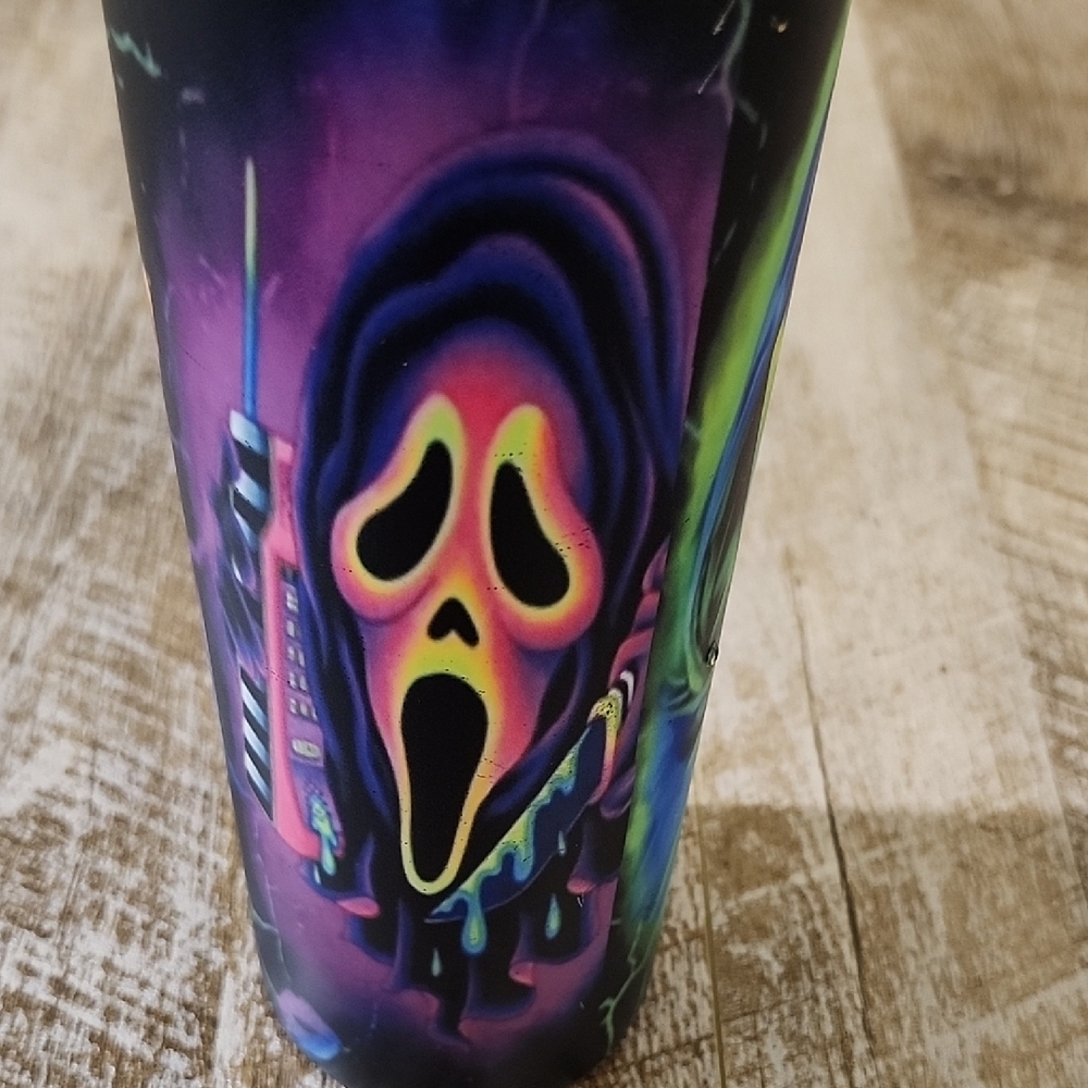 Scream Themed Travel Cup - Picture 2 of 13